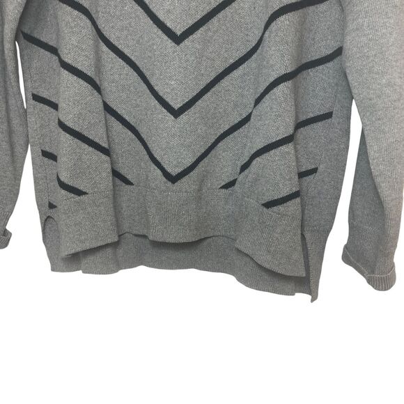Liz Claiborne Gray and Black Striped Sweater Size XL - Picture 4 of 10